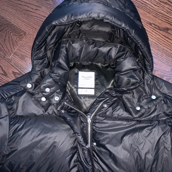Abercrombie & Fitch puffy jacket - Picture 3 of 5